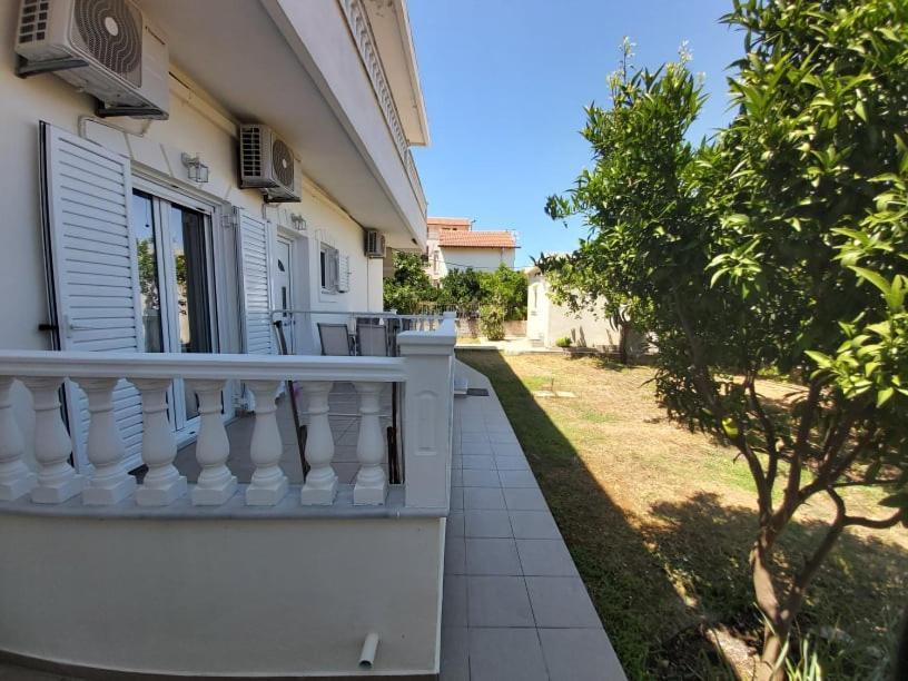 Konstantinos Apartments Ammoudia Buitenkant foto