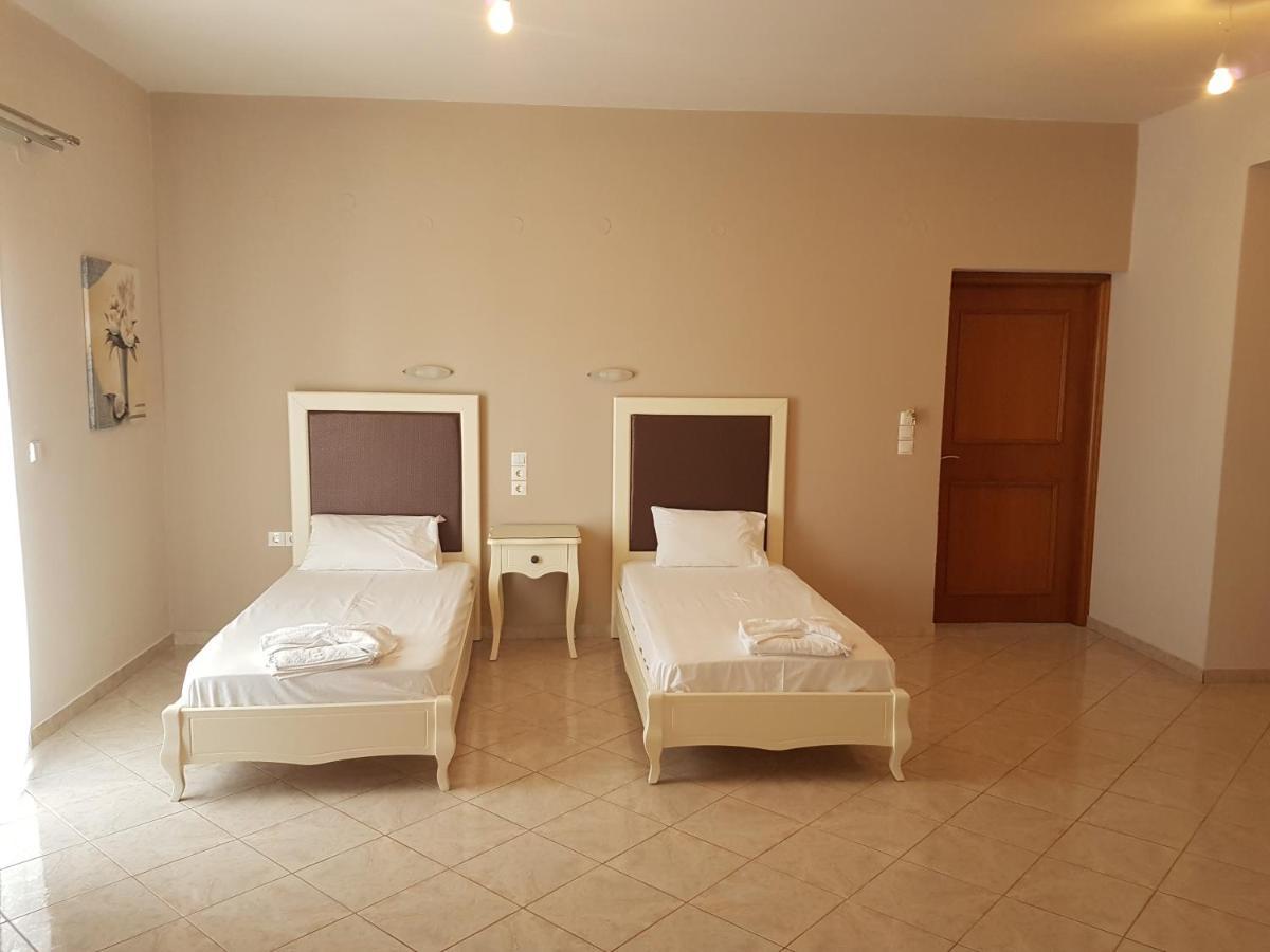 Konstantinos Apartments Ammoudia Buitenkant foto